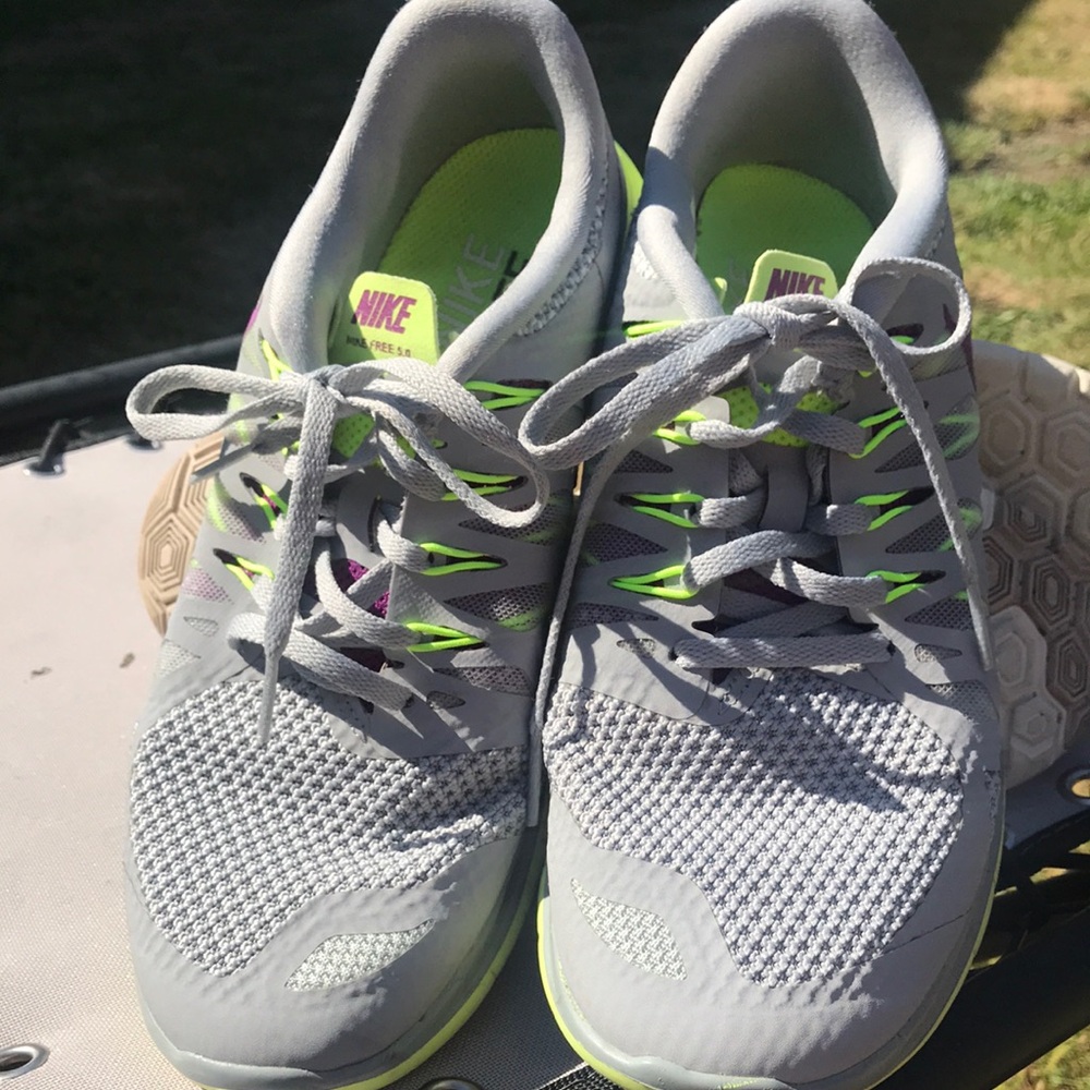 Nike 5.0 Grey & Neon Green Running Shoes